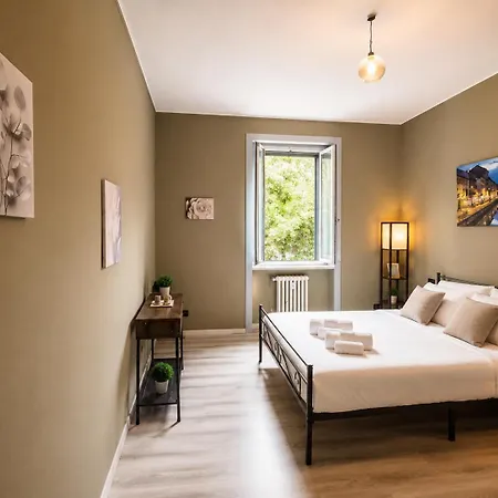 Apartment Darsena Navigli A Milan